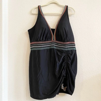 Vestido de natación Tankini inalámbrico Cacique para mujer Plus 28 forrado negro precio de venta sugerido por el fabricante $139 Foto 1 de 4