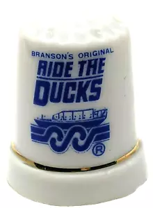 Ride the Ducks Branson MO souvenir porcellana ditale ceramica vintage blu bianco - Foto 1 di 6