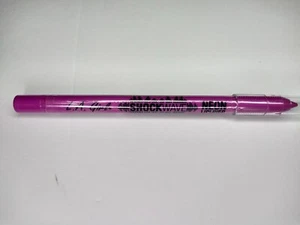 L.A. GIRL Shockwave Neon Lipliner GP733 I BLAZE - Picture 1 of 2