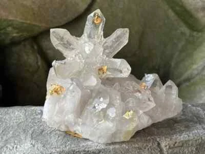 Reiki Grid, Juego de Reiki Usui de Cristal, Punta de Racimo de Cristal, Muestra Copos de Oro Foto 1 de 4