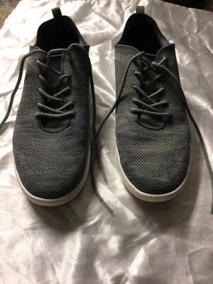 Hombre Informal Gris Perry Ellis Zapatilla Espuma Cojín Plantilla Malla Tejido Superior 10.5 Foto 1 de 4