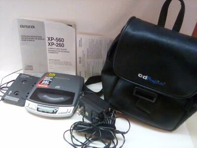 CD player pessoal vintage 1997 "Aiwa" XD-560 com estojo de transporte instruções e extras - Imagem 1 de 4
