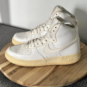 Nike Air Force 1 High Men’s Sz 9.5 High Top White On White Sneakers Y2K Vintage - Picture 1 of 11