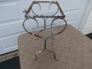 Soporte para plantas jardinera de metal vintage - Imagen 1 de 8