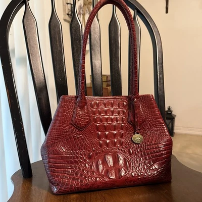 Bolso de Mano Brahmin Anytime Mediano Fiesta Rojo Cocodrilo Cuero Suave Repujado  Foto 1 de 4