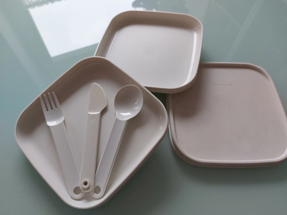 Tupperware***2 PICKNICKTELLER***Besteck***Deckel***stapelbar***NEUw.! - Bild 1 von 1