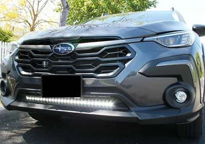 Kit M&R compatible con - Barra de luz Subaru Crosstrek 2024+ Foto 1 de 4