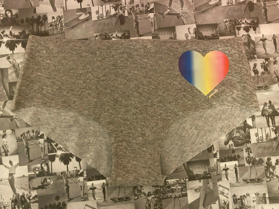 Victoria's Secret розовый без шоу хипстер вересковый уголь стороне полоски с сердцем S - Изображение 1 из 3