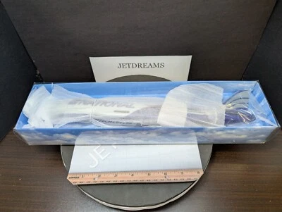 1/200 NATIONAL AIR CARGO BOEING 747-400/400F 2011'S COLORS N949CA MODELO LUPA - Imagem 1 de 4