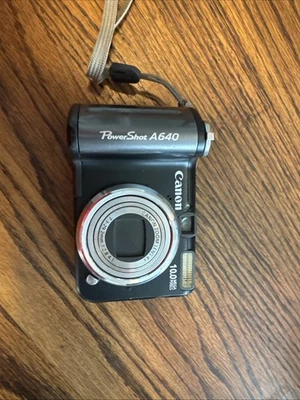 Canon PowerShot A640 10MP Digital Camera Black with 4X Optical - Image 1 of 4