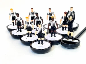 NEWCASTLE Subbuteo Unboxed Toy Figures Football Soccer Miniatures Team - Picture 1 of 5