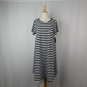 LulaRoe Carly Swing Dress With Pocket - Black-White Stripe, Small #9674 - Picture 1 of 8