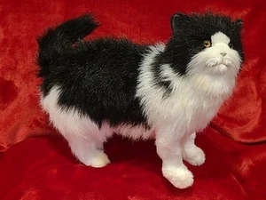 Peluche suave Hansa negro blanco gato de pie realista tamaño real 4221 - Imagen 1 de 13
