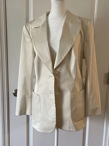 Escada Designer Ivory Blazer Jacket,44 New. - Picture 1 of 9