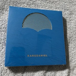 KANG DANIEL Mini Album Random Ver CD Photo Book Sealed 2020 KPop Music - Picture 1 of 2