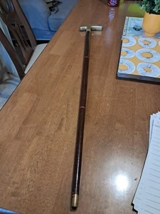 Palo vintage de latón y madera de 87 cm con espacio oculto para un frasco dividido en 3 - Imagen 1 de 12