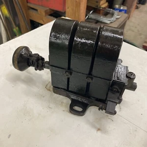 Vintage Henricks Novelty Co Friction Magneto Autosparker Hit & Miss Gas Engine - Picture 1 of 11