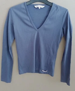 women's french connection v neck long sleeve t shirt size s plum - Picture 1 of 4