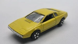 Vintage PlayArt Lotus Esprit – Diecast Yellow With Red Interior 1:64 Hong Kong - Picture 1 of 5