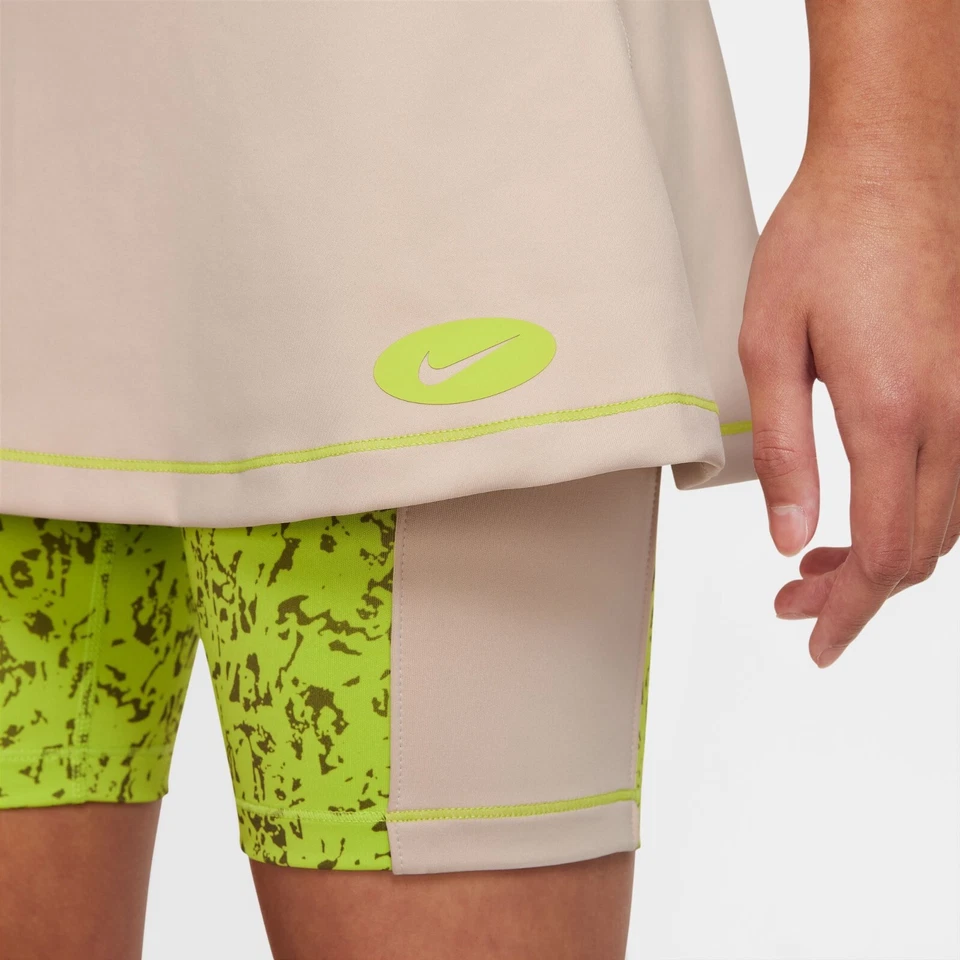 Nike Niñas Dri-FIT Icon Clash 2 en 1 Falda de Entrenamiento Gimnasio Tenis Correr Precio de venta sugerido por el fabricante $45 Foto 1 de 4