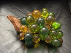 Vintage RARE MCM Large Heavy Lucite Acrylic Grapes Cluster 1960's (over 13”) - Picture 1 of 17