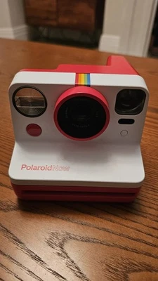 Instant Camera Polaroid Now i‑Type Red Boxed Self Print Camera  - Image 1 of 3