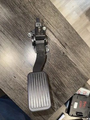 2012 2013 2014 2015 Honda Civic Accelerator Pedal OEM - Image 1 of 4