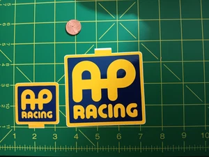 X2 AP Adesivo/Decalcomania RACING ORIGINALE VECCHIO STOCK - Foto 1 di 1