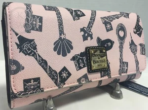 *NUEVO CON ETIQUETAS*Dooney & Bourke*Disney Parks*Princess Keys*Daphne Cartera Bandolera 17360H  - Imagen 1 de 10