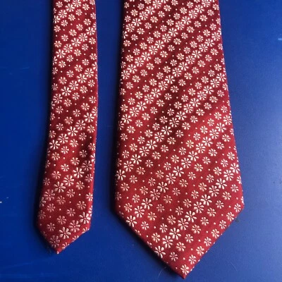 Corbata Hombre 59% Roja con Flores Blancas Luciano Soprani Hecha en Italia (#336) Foto 1 de 4