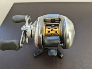 Shimano Scorpion Mg 1001 Left Hand Baitcasting Reel - Picture 1 of 4