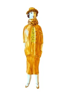 Keramik Wandfigur Frau Dame im Business Kostüm Figur zum Aufhängen 31 cm 49474 - Picture 1 of 12