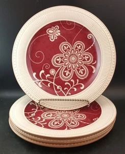 Pier 1 Imports "Maribeth" Set di Quattro Piatti 11", Disegno Floreale Rosso - Foto 1 di 6