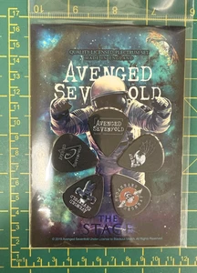 AVENGED SEVENFOLD THE STAGE HIGH QUALITY 5 PLECTRUM GIFT SET OFFICIALLY LICENSED - Foto 1 di 8