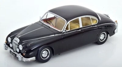 KKDC181032 KK scale 1:18 Mercedes-Benz Daimler 250 V8 1962 RHD Black model car - Image 1 of 4
