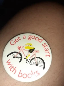 Get a good start with books Vintage Badge - Foto 1 di 2