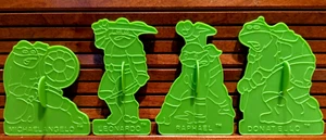 4 Vtg Wilton TMNT COOKIE CUTTERS Ⓒ1990 Teenage Mutant Ninja Turtles PlayDoh - Picture 1 of 9