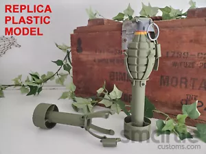 DUMMY WW2 Era M1 Rifle Grenade Adapter MK2 Frag - Plastic Replica - Picture 1 of 5
