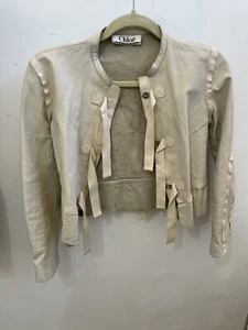 giacca pelle scamosciata chloé avorio/crema con cravatta e snap e dettaglio peplo taglia small - Foto 1 di 18