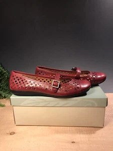 Nurture • Leather Strap • Chickadee • Ferrari Red • Womens • 9 - Picture 1 of 6