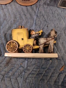 Hummel The Mail Is Here 226 4.5 Inch Tall - Picture 1 of 4