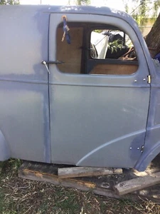 Door Hinge Kit -4- Does Both Sides 1939-54 Ford Anglia Car - Ford Thames panel - Picture 1 of 5