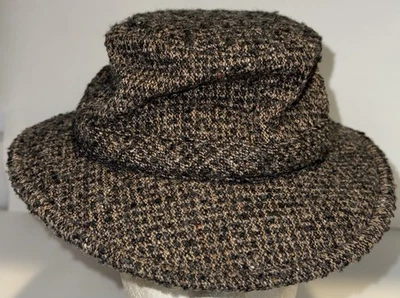 Tilley Wool Winter Bucket Hat Ear Flaps Model TW2 Sz 6 7/8 Gray/Brown - Image 1 of 4