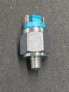 Adjustable Fuel pressure switch 2 - 5 Bar - Picture 1 of 4