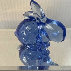 Estatuilla de conejito de cristal azul estilo Murano vintage pisapapeles - Imagen 1 de 17