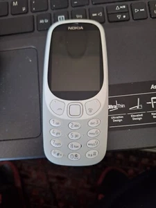 Nokia 3310 Dual SIM Mobiltelefon Tasten Handy mit Kamera GRAU Silber - Bild 1 von 2