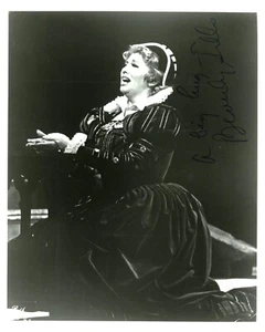 Beverly Sills Signed Performance Photo - Picture 1 of 2