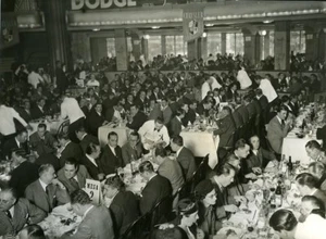 Argentinien Buenos Aires Fevre y Basset Chrysler Dodge & Plymouth altes Foto 1940 - Bild 1 von 3