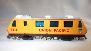 Bachmann HO Scale Union Pacific Plasser EM80C Track Cleaning Locomotive EC1