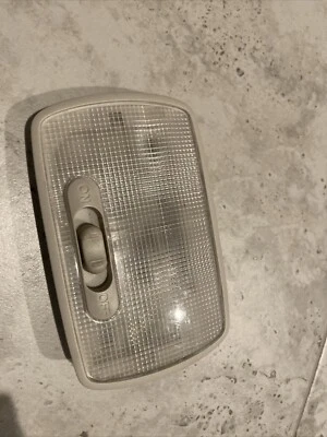 HONDA CR-V TRASERO TECHO DOMO LUZ LÁMPARA DE LECTURA OEM 2016 Usado Beige Tostado Foto 1 de 4